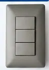 Línea AM AM2301 — placa 3 interruptores (gris)